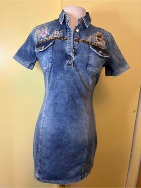 Nice Istanbul by Zerga- Fashion Addict. Denim Dress with Embroidered Yoke